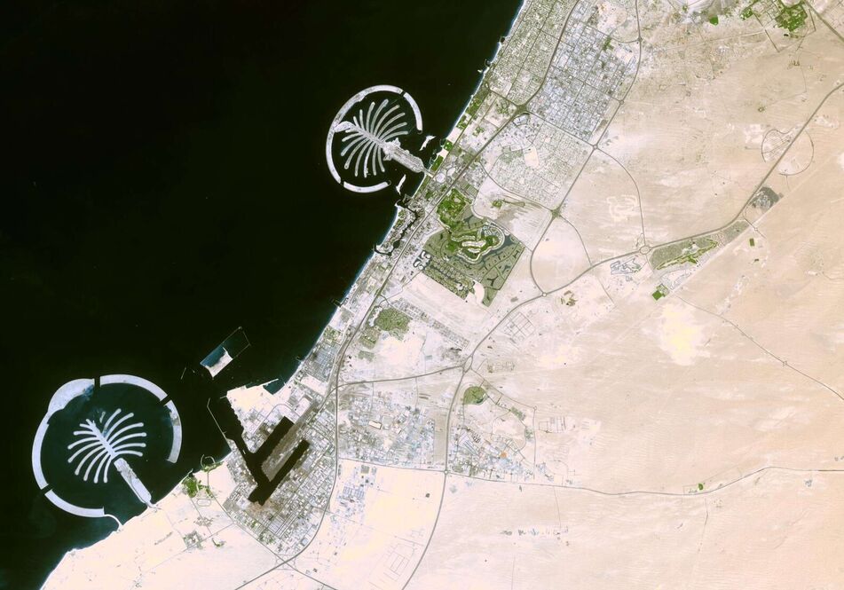 高光谱卫星Aster卫星拍摄的棕榈岛真彩色卫星影像