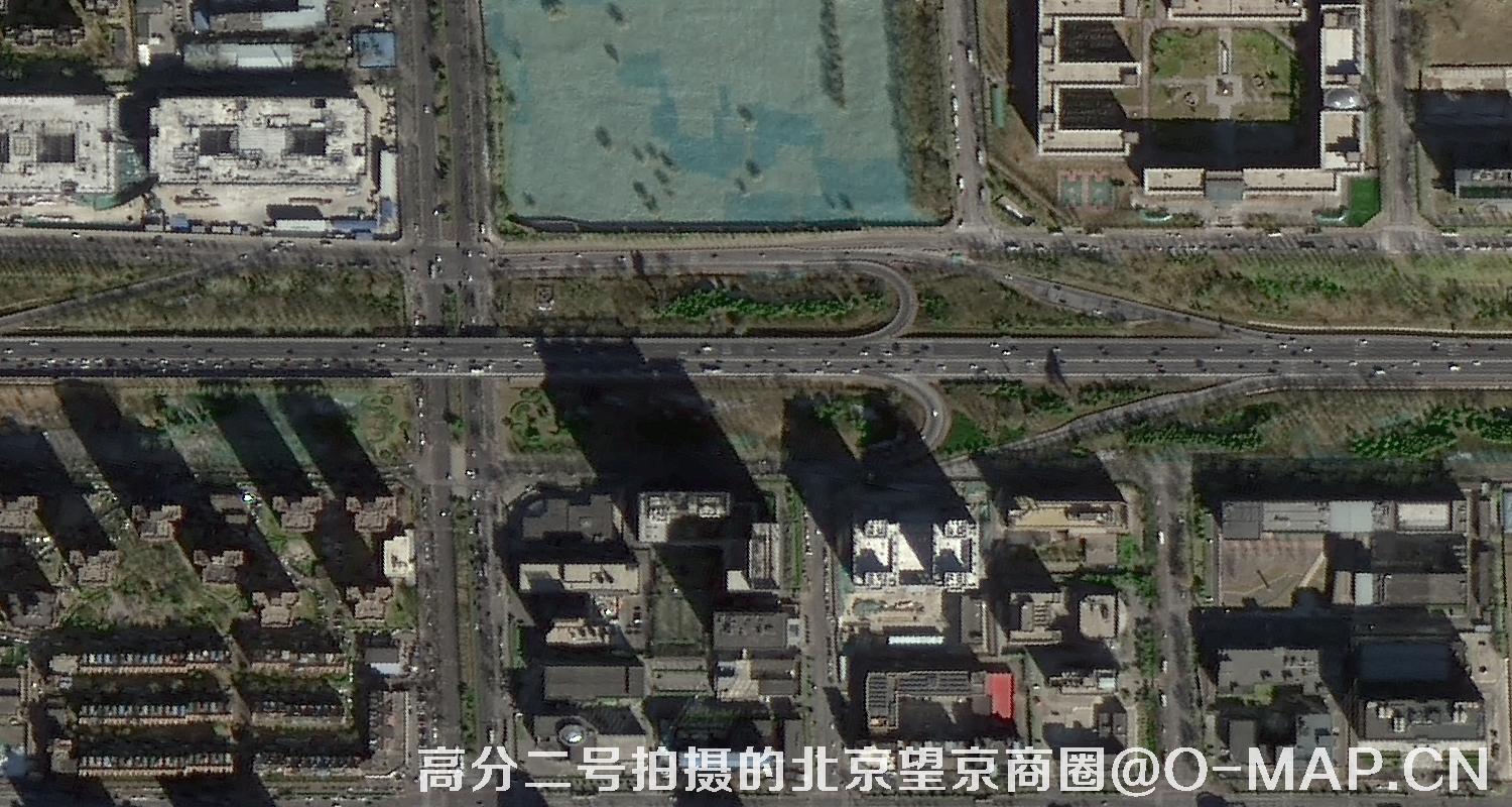 高分二号卫星拍摄的北京市望京商圈